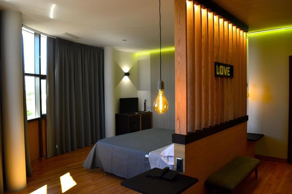 Hotel-Asador Montes Oretanos Pulgar 外观 照片