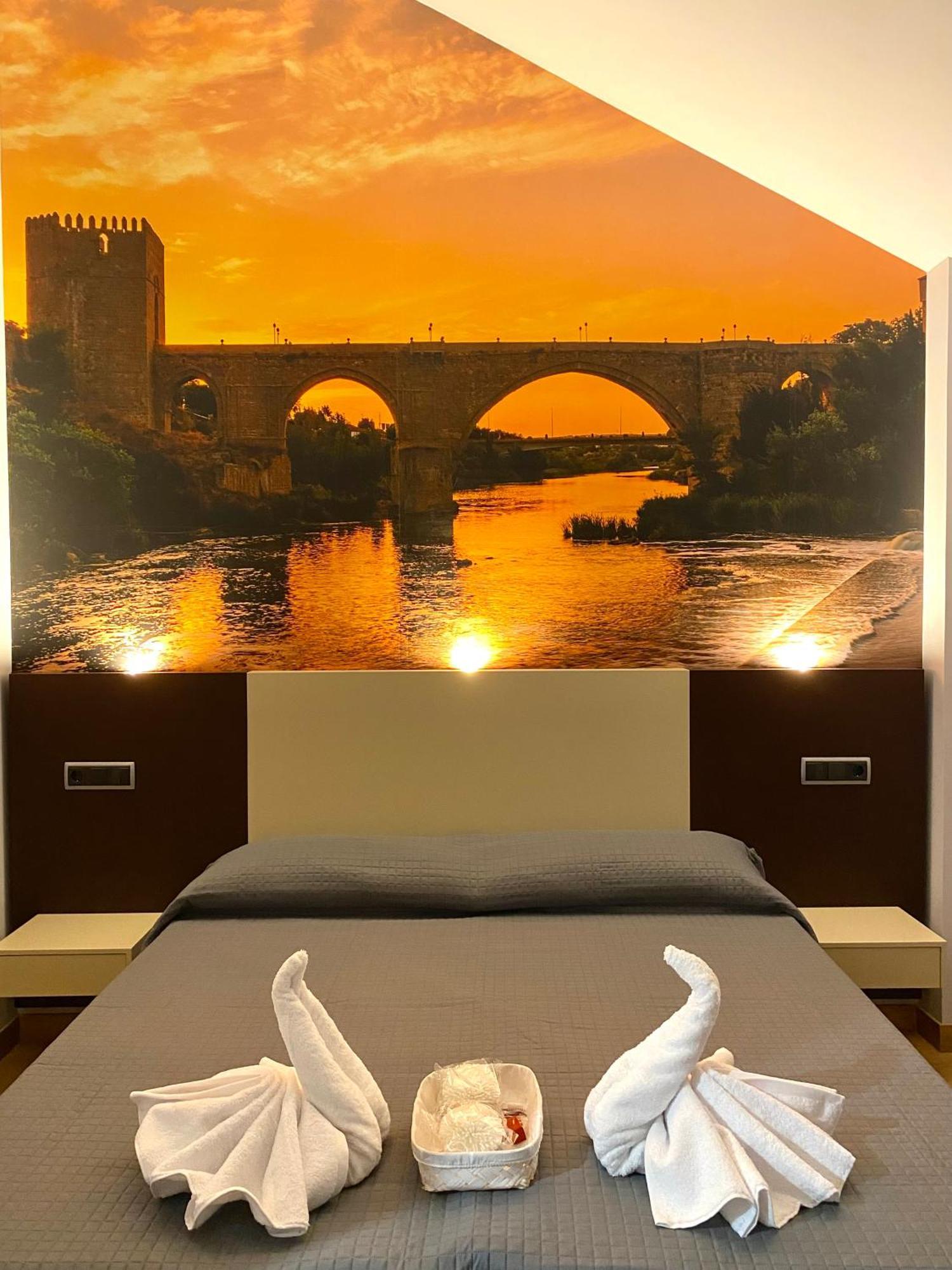 Hotel-Asador Montes Oretanos Pulgar 外观 照片